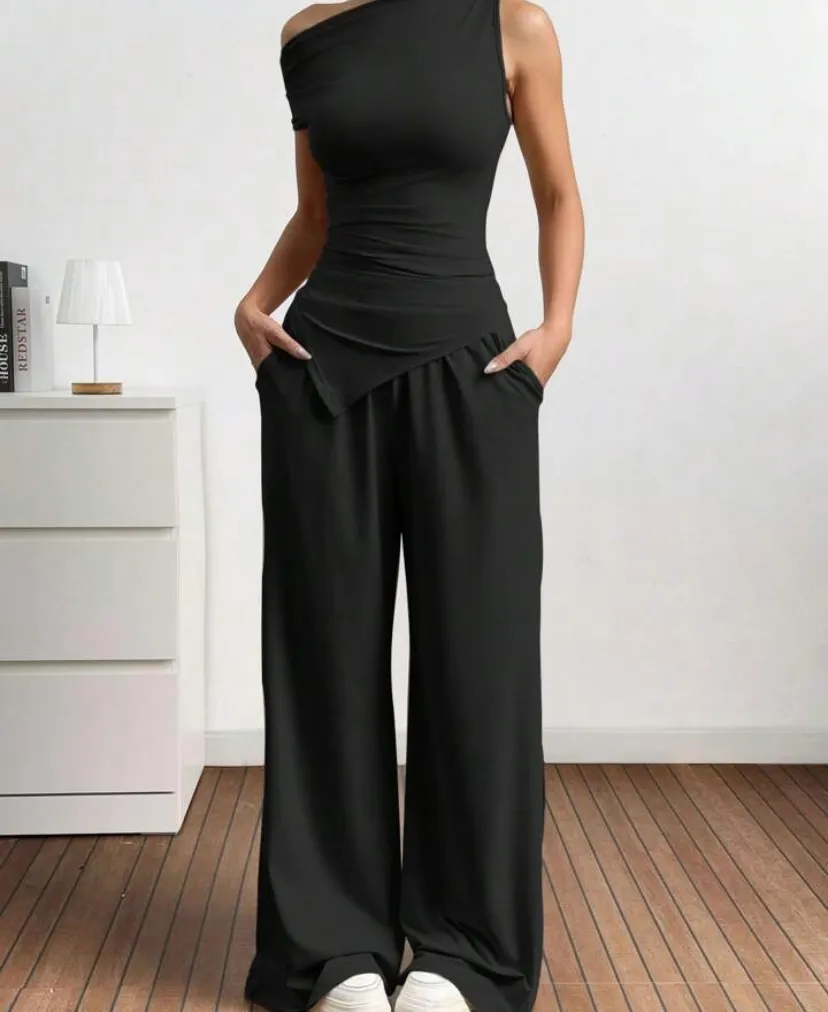 Claudia set