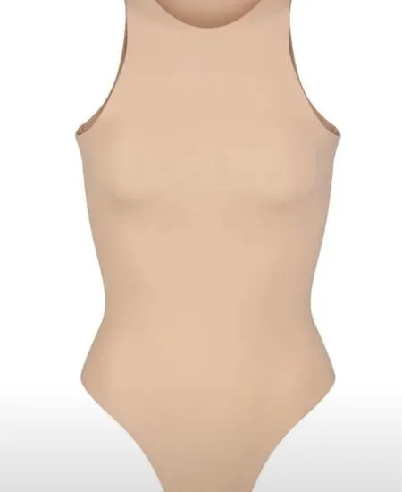 Leila suit